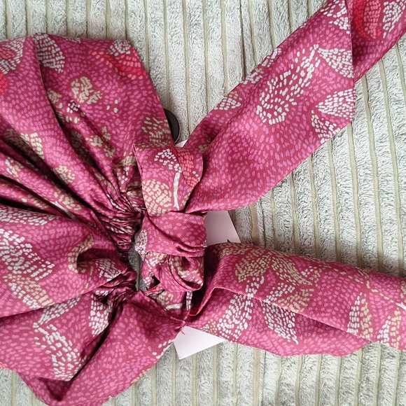 ZARA BURGUNDY FALL/WINTER THEME PRINT HEAD WRAP - Picture 4 of 7